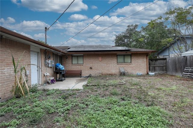 6025 Liptonshire Dr, Corpus Christi, TX 78415