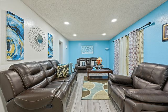 6025 Liptonshire Dr, Corpus Christi, TX 78415