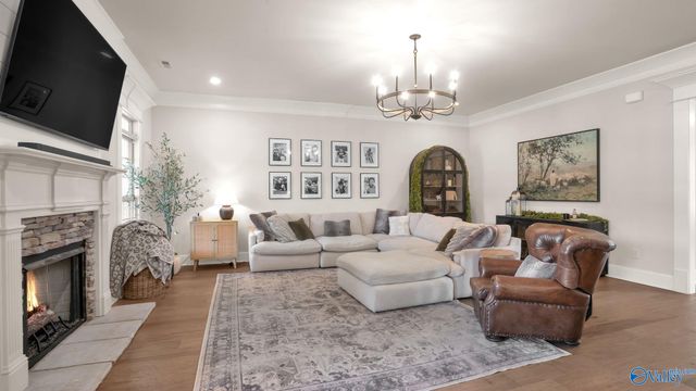 9120 Wagon Pass Way SE, Owens Cross Roads, AL 35763
