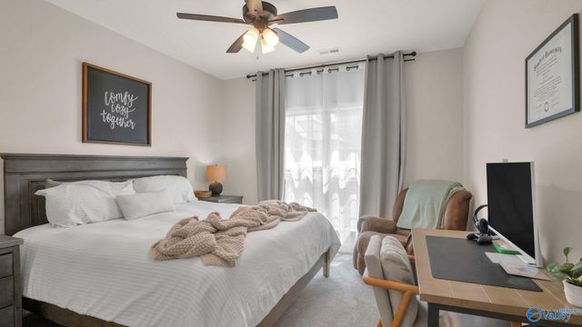 9120 Wagon Pass Way SE, Owens Cross Roads, AL 35763
