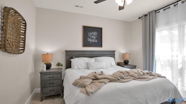 9120 Wagon Pass Way SE, Owens Cross Roads, AL 35763