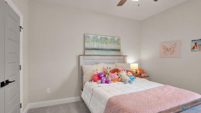 9120 Wagon Pass Way SE, Owens Cross Roads, AL 35763