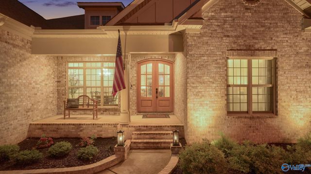 9120 Wagon Pass Way SE, Owens Cross Roads, AL 35763