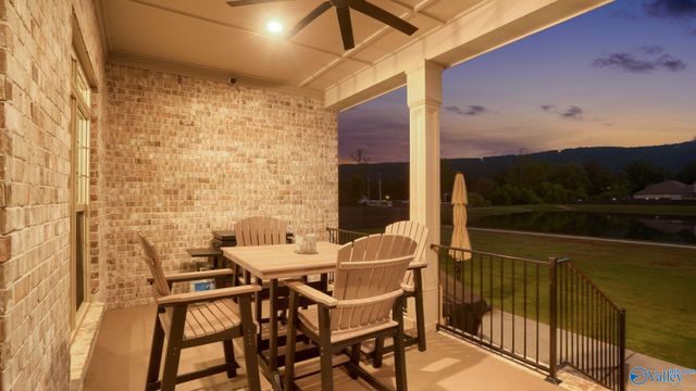 9120 Wagon Pass Way SE, Owens Cross Roads, AL 35763