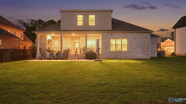 9120 Wagon Pass Way SE, Owens Cross Roads, AL 35763