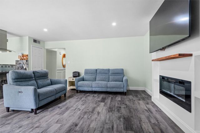 7513 Castillo Road, Fort Worth, TX 76112