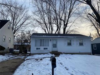 1144 June Avenue, St Louis, MO 63138