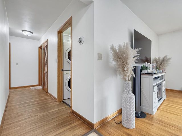 929 EDGEWOOD CIRCLE, Marinette, WI 54143