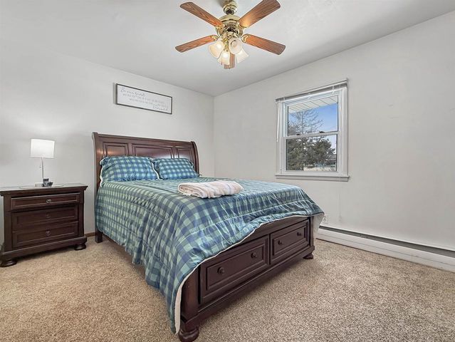 929 EDGEWOOD CIRCLE, Marinette, WI 54143