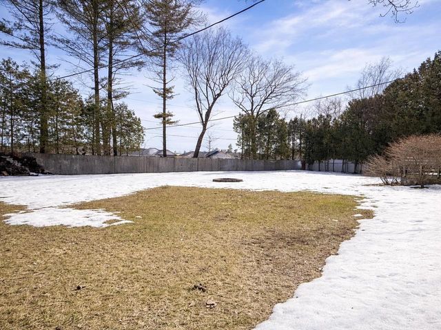 929 EDGEWOOD CIRCLE, Marinette, WI 54143