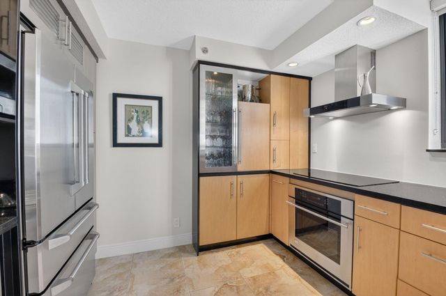 3420 S Ocean Boulevard 8z, Highland Beach, FL 33487