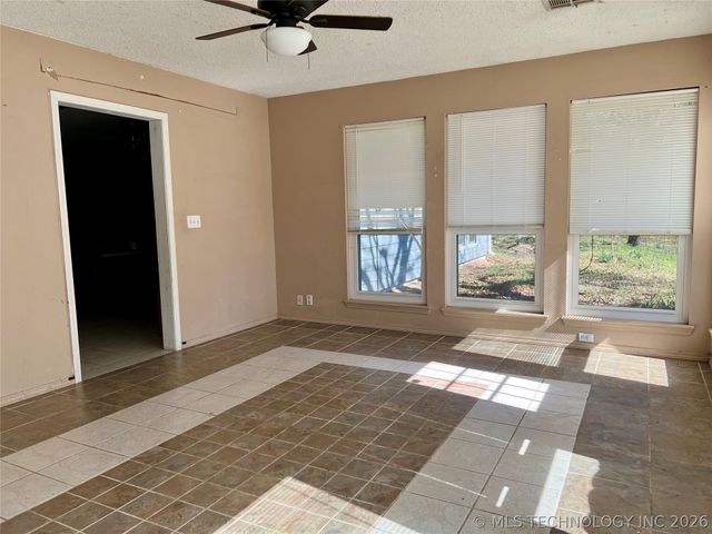 11337 Johnson Drive, Kingston, OK 73439