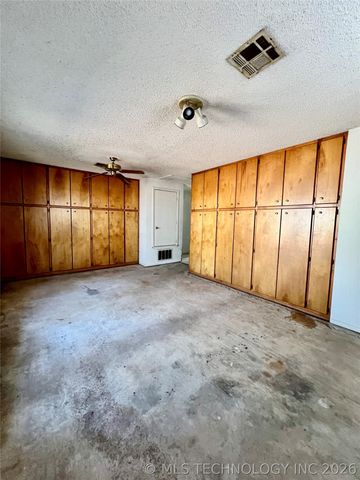 11337 Johnson Drive, Kingston, OK 73439