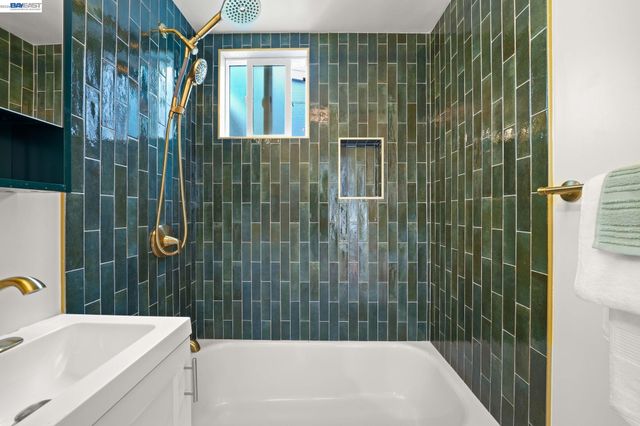 340 Munich St, San Francisco, CA 94112