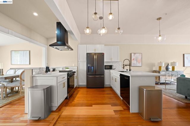 340 Munich St, San Francisco, CA 94112
