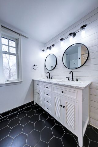 809 Sycamore Place, Ann Arbor, MI 48104