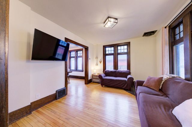 809 Sycamore Place, Ann Arbor, MI 48104