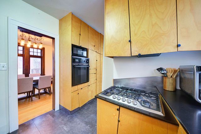 809 Sycamore Place, Ann Arbor, MI 48104