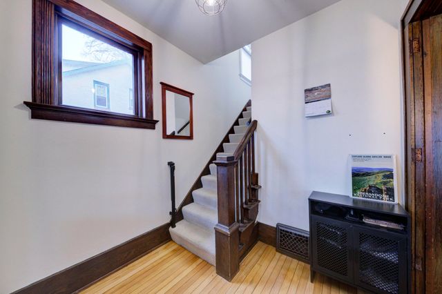 809 Sycamore Place, Ann Arbor, MI 48104