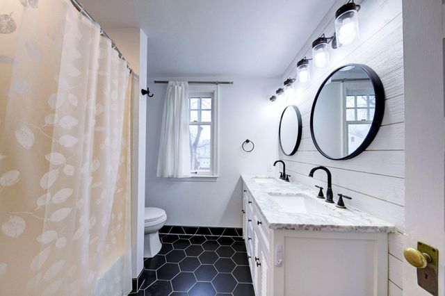 809 Sycamore Place, Ann Arbor, MI 48104