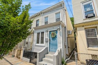 141 VAN HORNE ST, Jc, Bergen-lafayett, NJ 07304