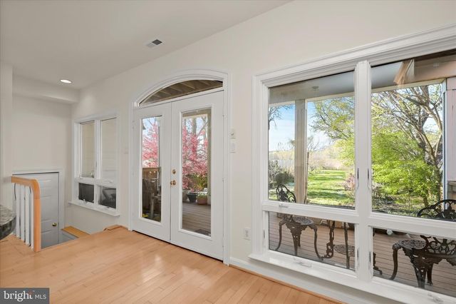 2113 LAKE DR, Pasadena, MD 21122