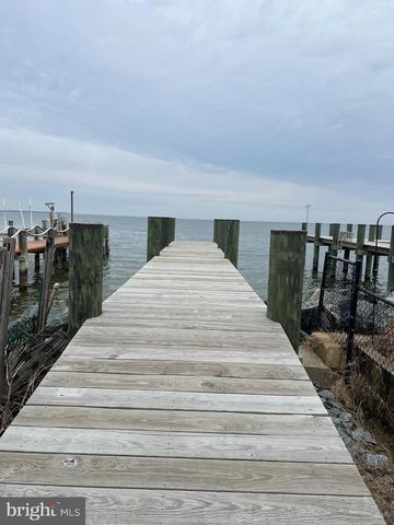 2113 LAKE DR, Pasadena, MD 21122