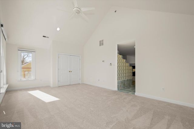 2113 LAKE DR, Pasadena, MD 21122