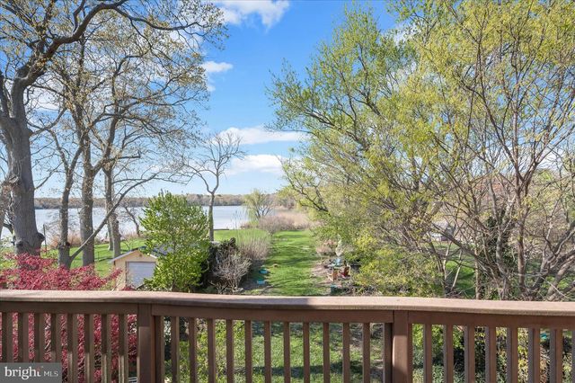 2113 LAKE DR, Pasadena, MD 21122