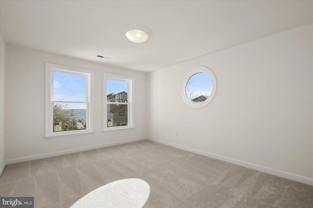 2113 LAKE DR, Pasadena, MD 21122