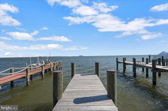 2113 LAKE DR, Pasadena, MD 21122
