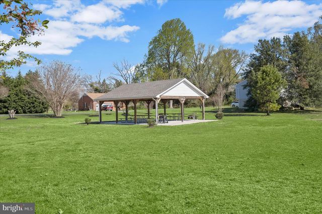 2113 LAKE DR, Pasadena, MD 21122