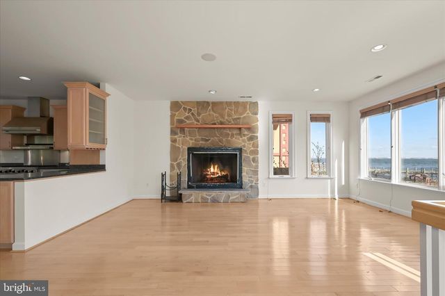 2113 LAKE DR, Pasadena, MD 21122
