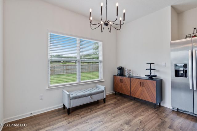 31 Twin Lakes Drive, Byhalia, MS 38611