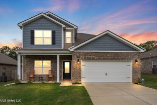 31 Twin Lakes Drive, Byhalia, MS 38611