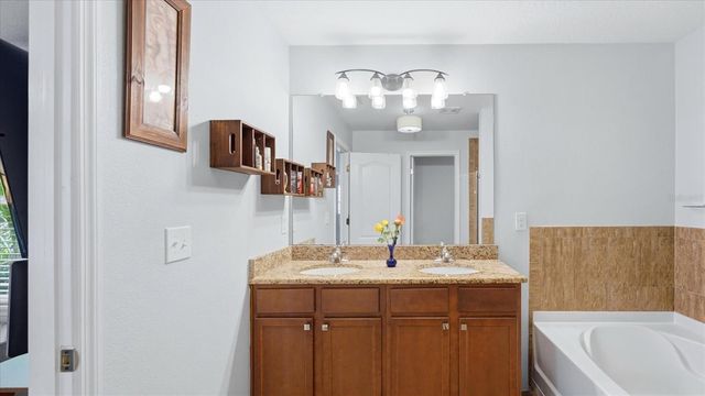 5666 AARON COURT, Sarasota, FL 34232