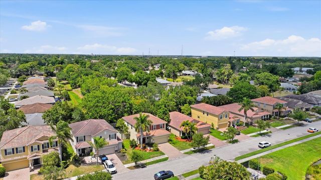 5666 AARON COURT, Sarasota, FL 34232