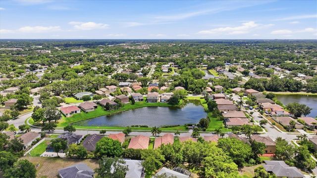 5666 AARON COURT, Sarasota, FL 34232
