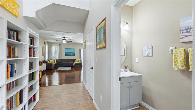 5666 AARON COURT, Sarasota, FL 34232