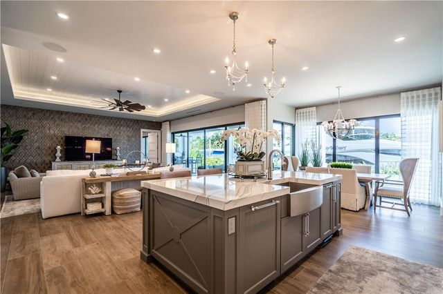 2349 NE 24th Street, Lighthouse Point, FL 33064