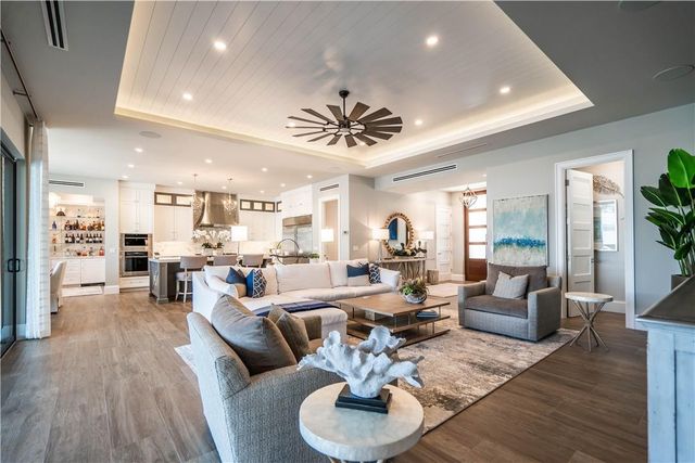 2349 NE 24th Street, Lighthouse Point, FL 33064