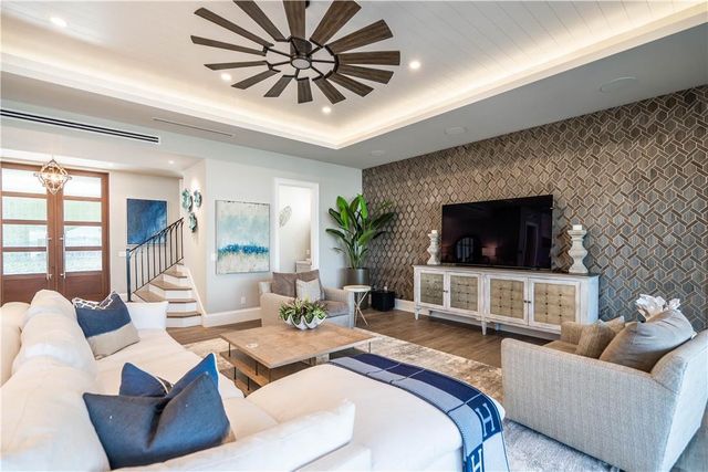 2349 NE 24th Street, Lighthouse Point, FL 33064