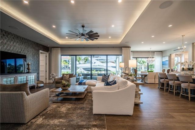 2349 NE 24th Street, Lighthouse Point, FL 33064