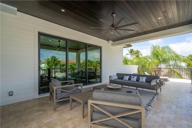 2349 NE 24th Street, Lighthouse Point, FL 33064