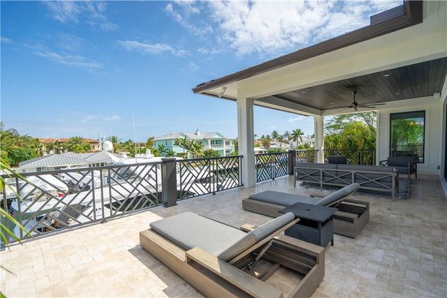 2349 NE 24th Street, Lighthouse Point, FL 33064