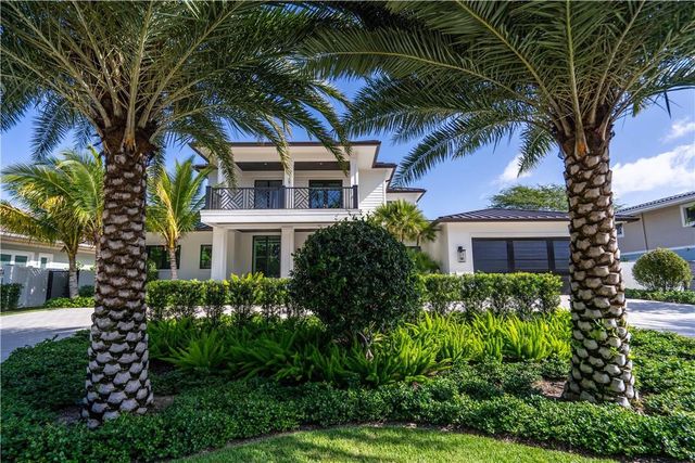 2349 NE 24th Street, Lighthouse Point, FL 33064