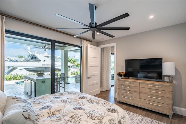 2349 NE 24th Street, Lighthouse Point, FL 33064