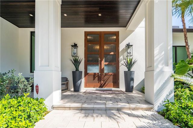 2349 NE 24th Street, Lighthouse Point, FL 33064