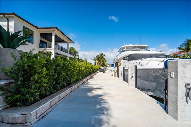 2349 NE 24th Street, Lighthouse Point, FL 33064