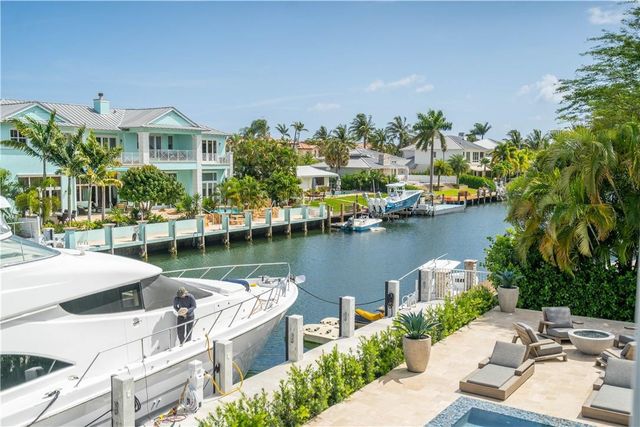 2349 NE 24th Street, Lighthouse Point, FL 33064